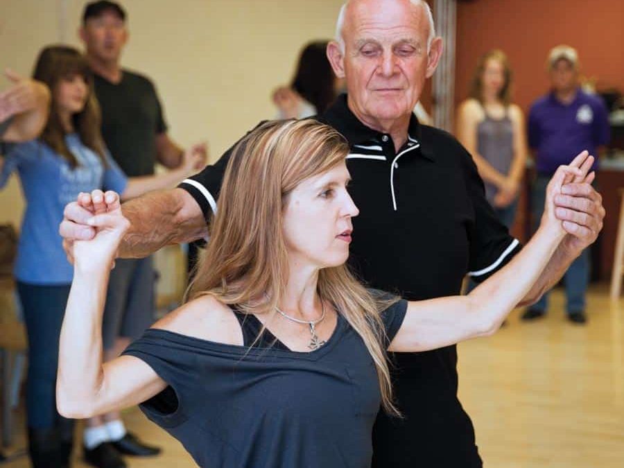 417 MAGAZINE – DANCE at STEP by STEP
